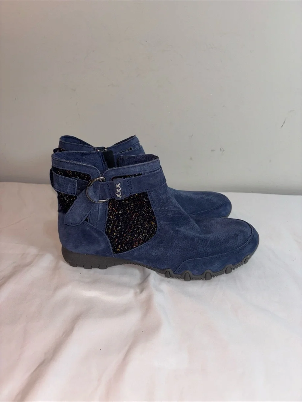 Sketchers  Navy Blue Suede Slip-On Shoes